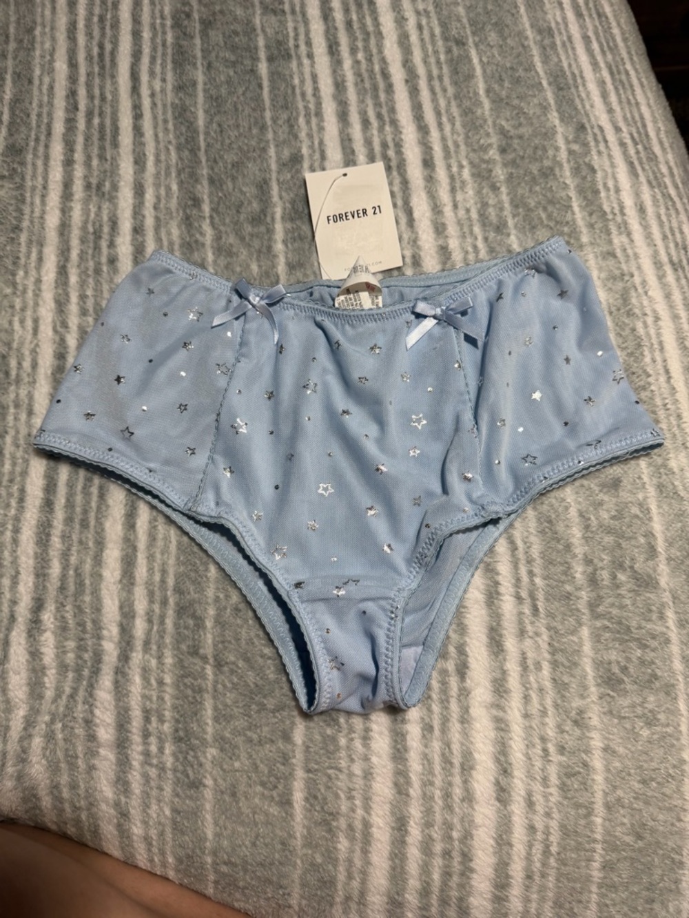 🌧️🦇Forever 21 Cloud Blue Star-Detail Bikini Panties